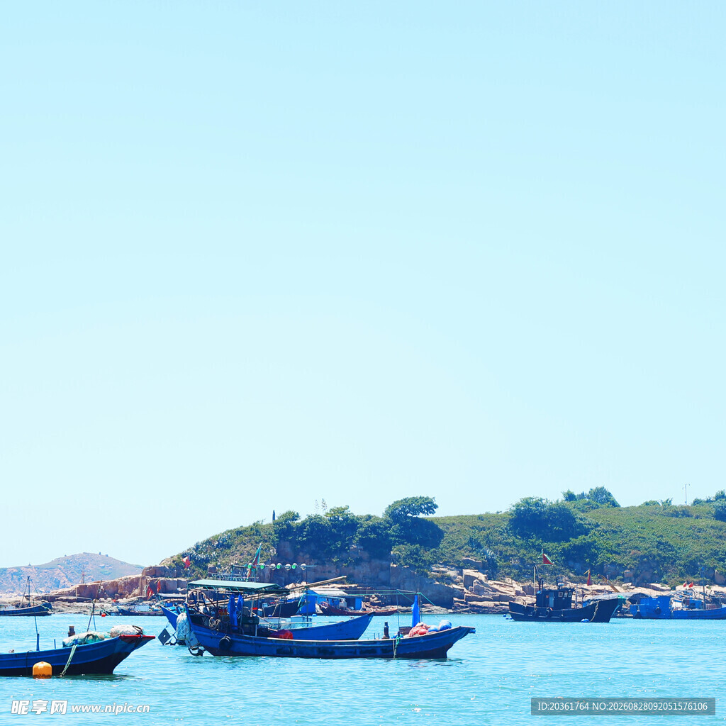 海上渔船停泊美丽景致