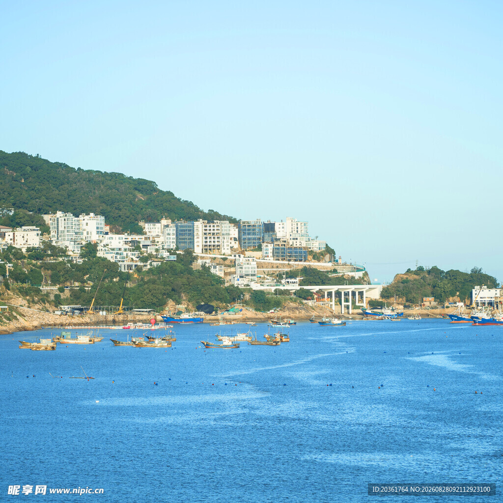 海滨城镇