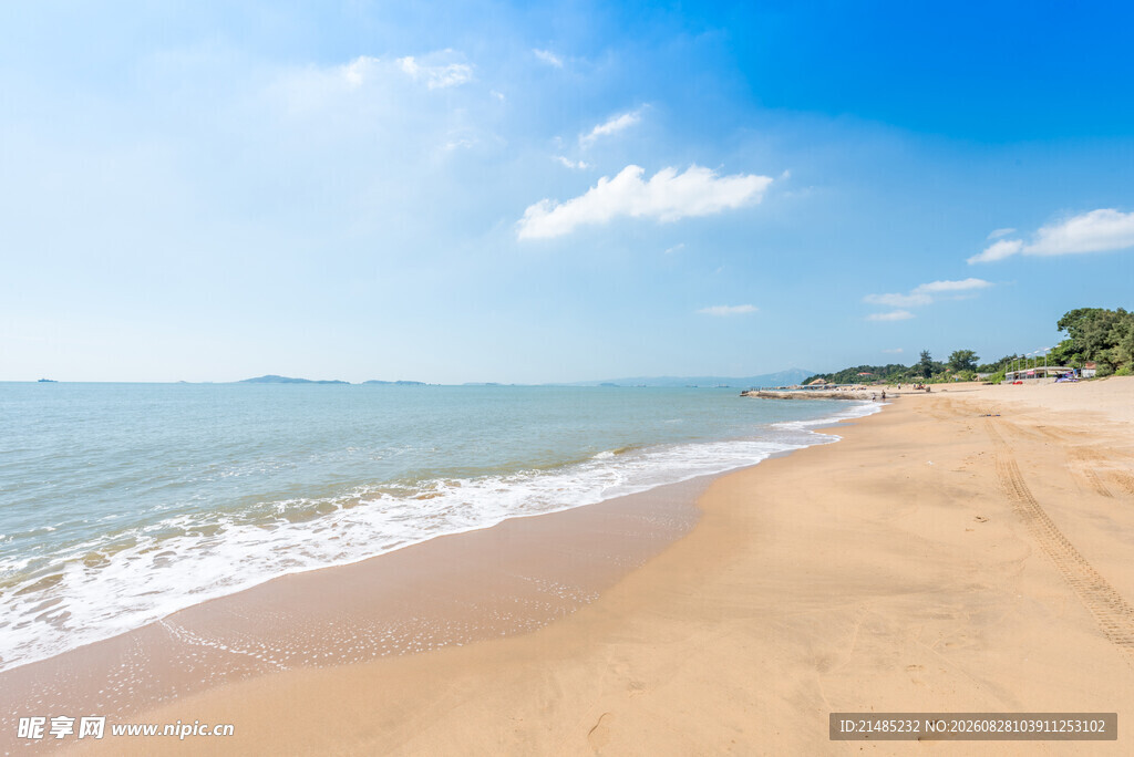 美丽海滨沙滩风景