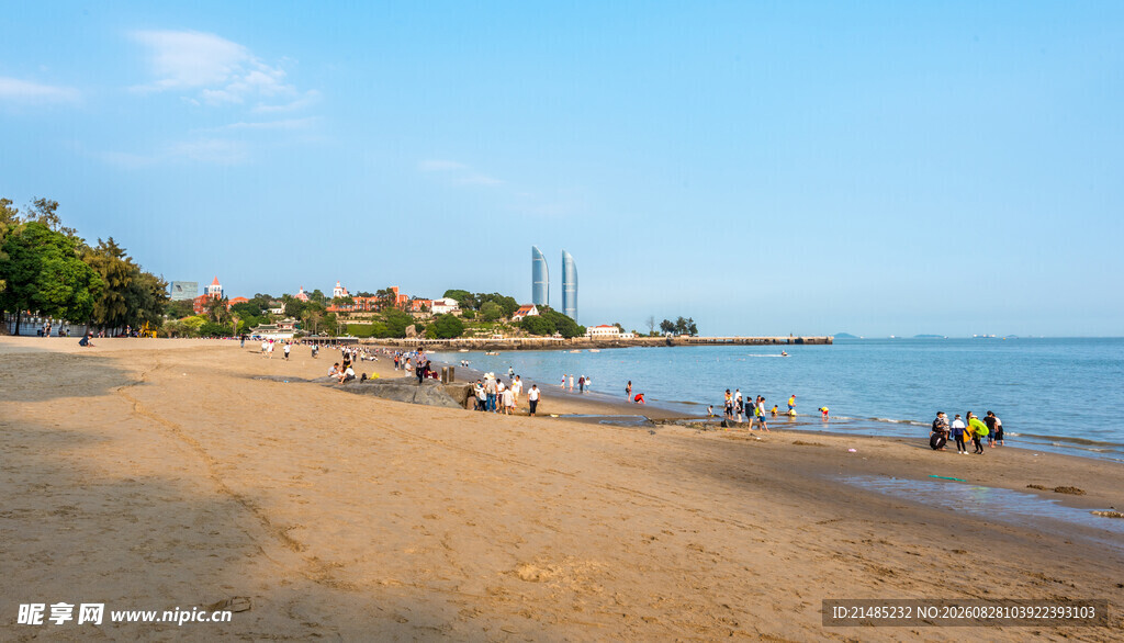 阳光沙滩海滨休闲美景