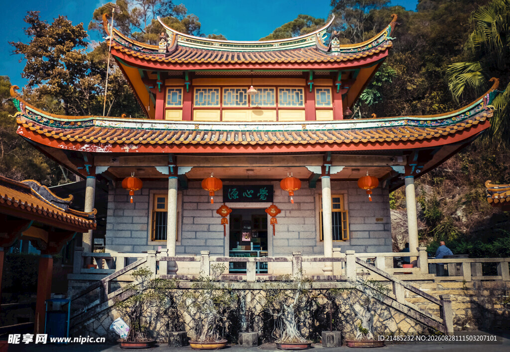 中式古建庙宇