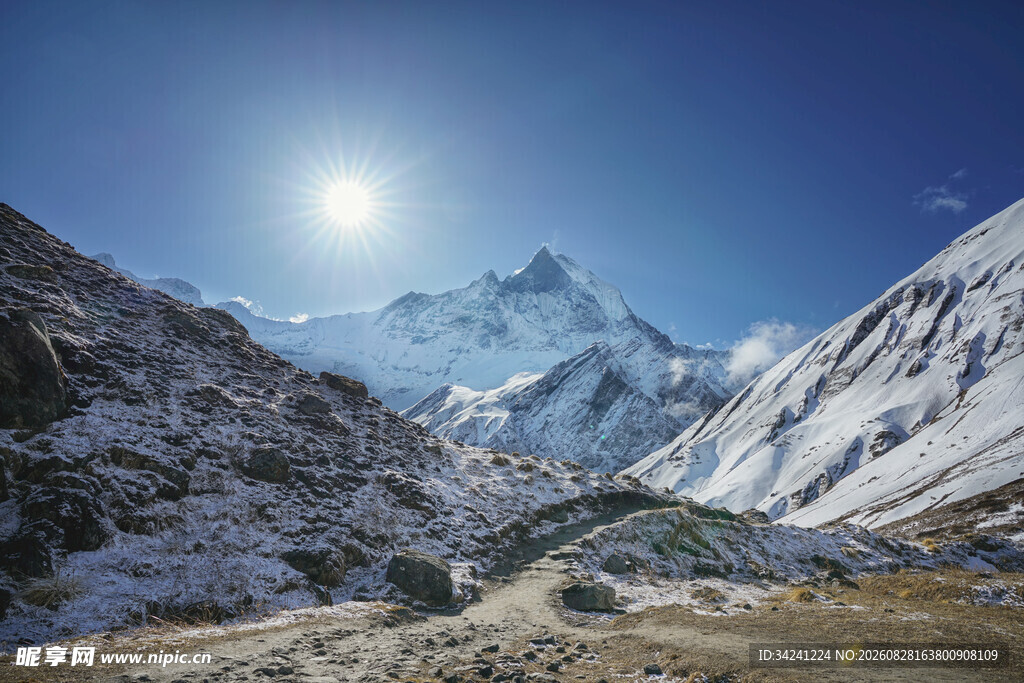 雪山壮丽风光