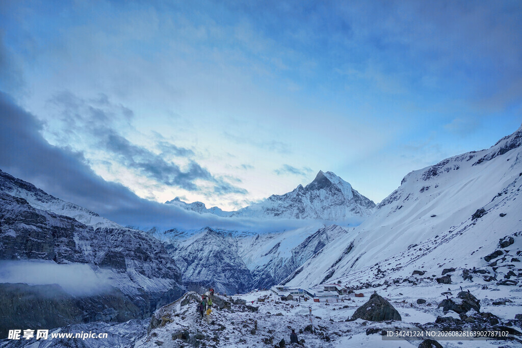 壮丽雪山美景