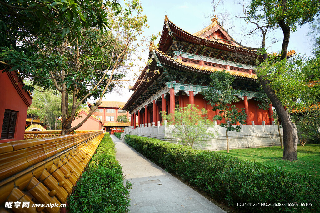 泰国传统寺庙建筑景观
