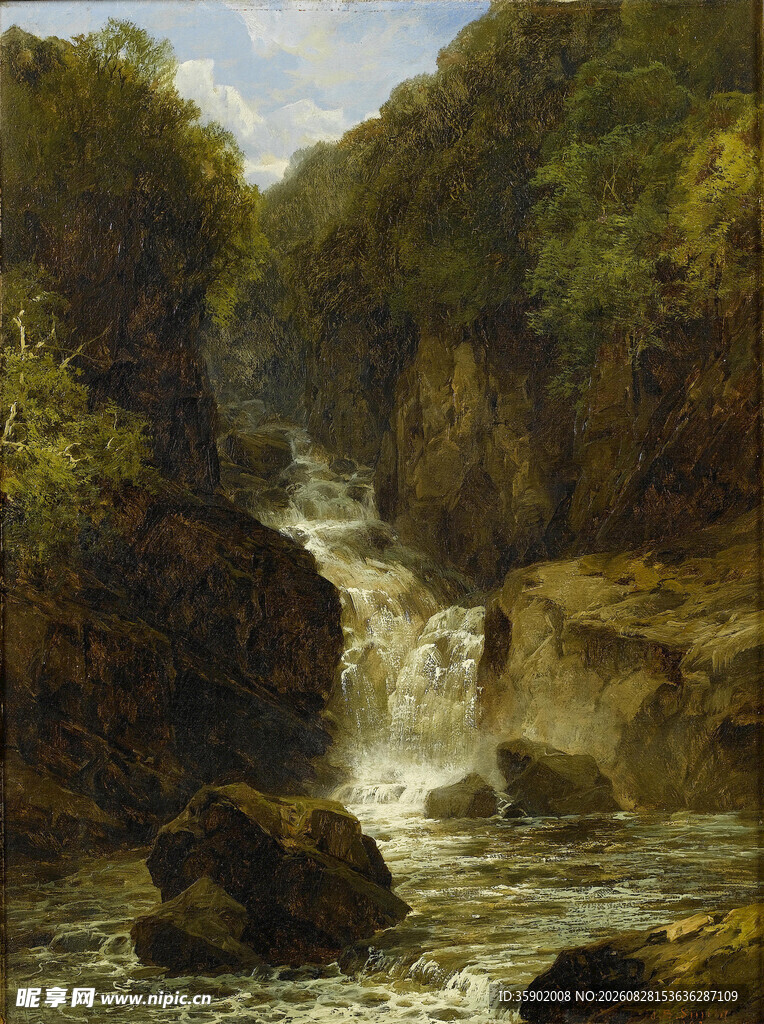 山间瀑布下的自然美景