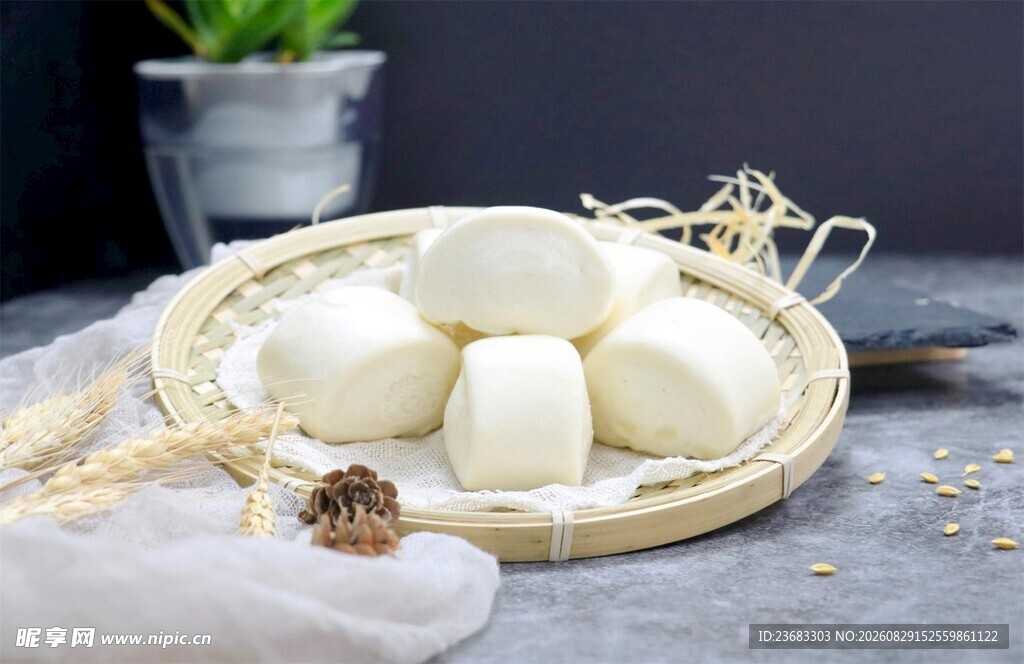 美味白面馒头美食图片