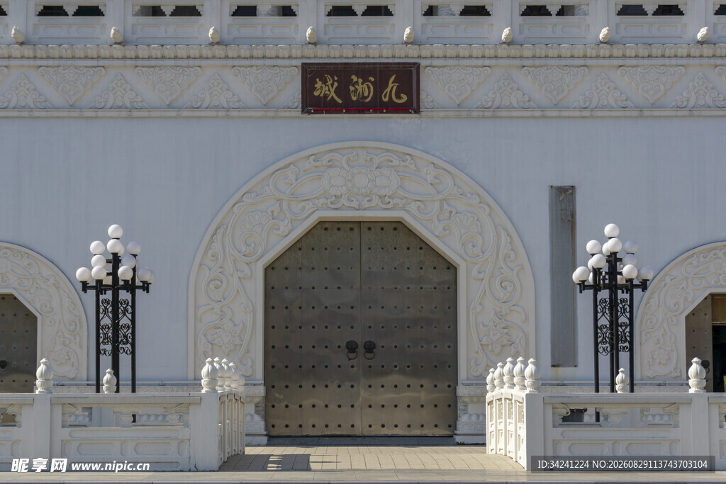 中式古建筑大门景观