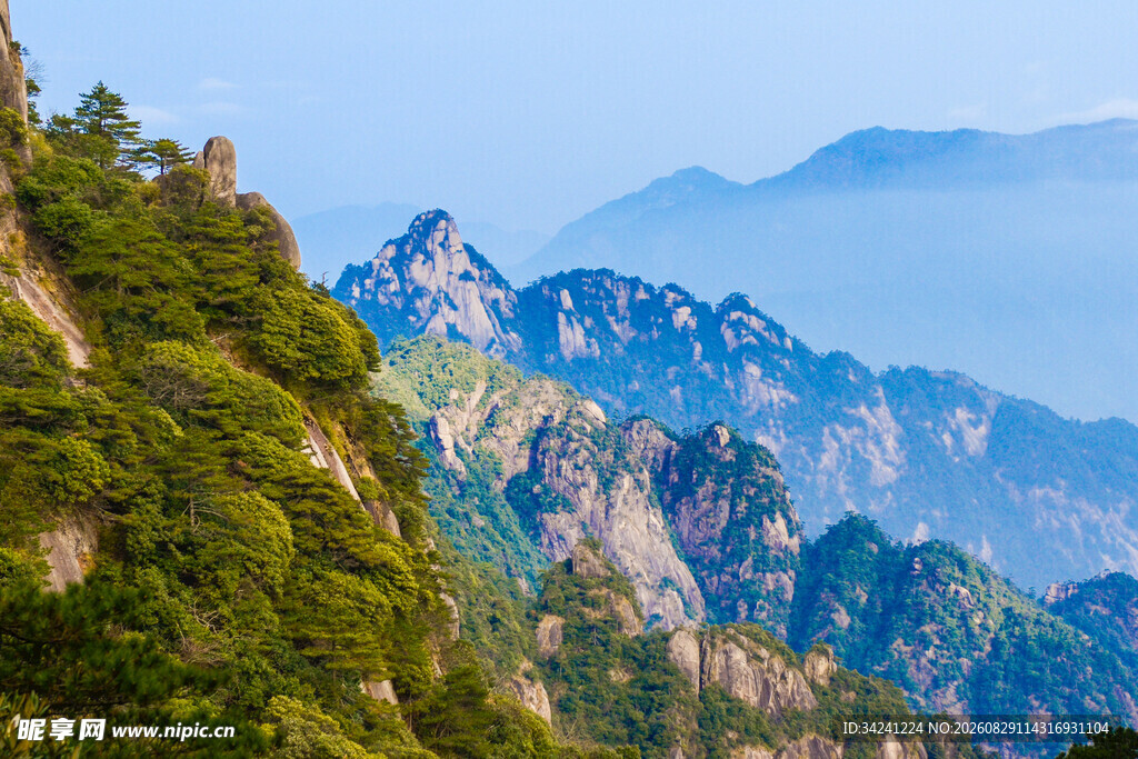 壮丽山峦美景