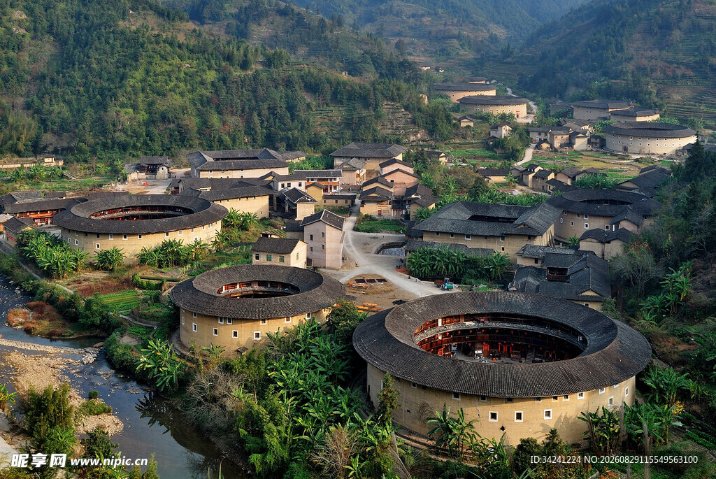 福建土楼村落俯瞰美景