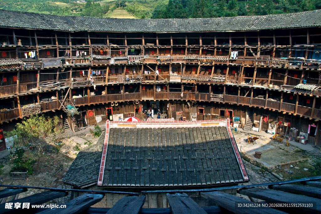 福建土楼内部壮观景象