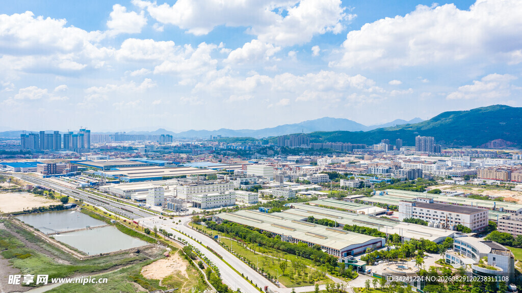 城市工业区全景俯瞰
