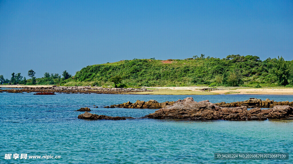 海滨风光碧海与岸边景致