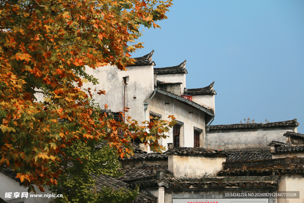 秋日徽派古建美景
