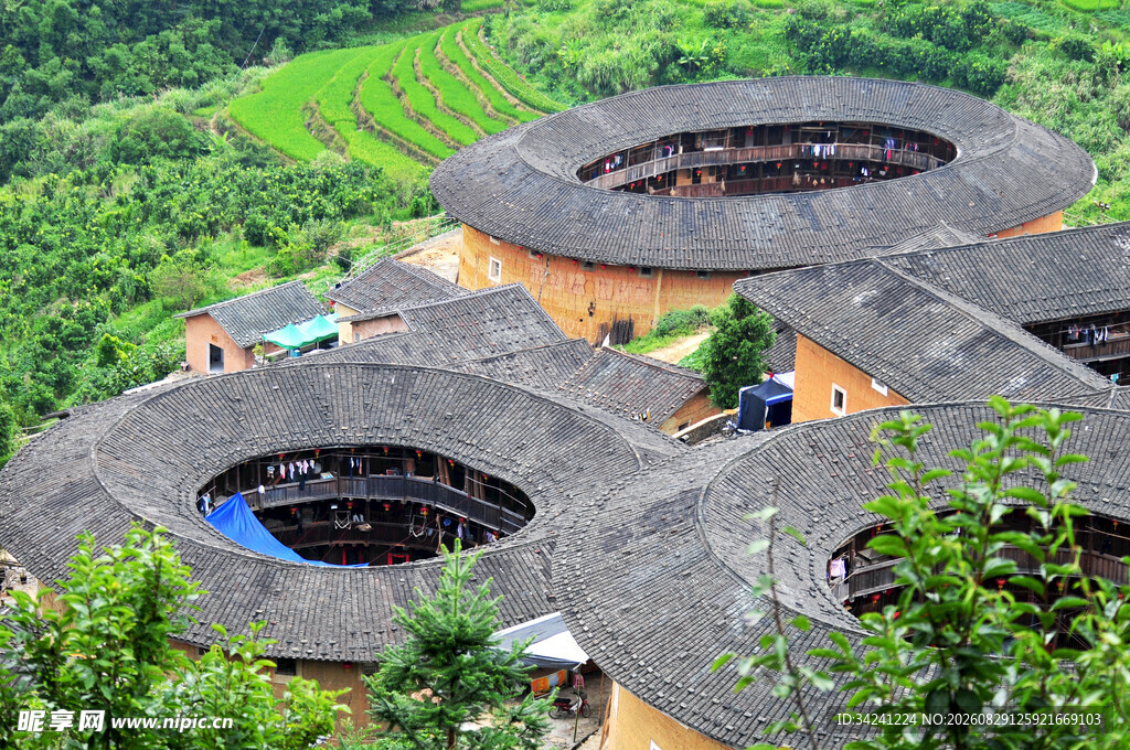 福建土楼独特圆形建筑景观