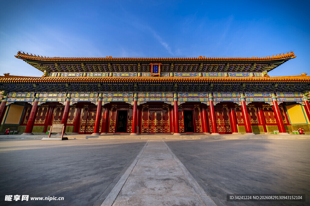 宏伟宫殿建筑景观