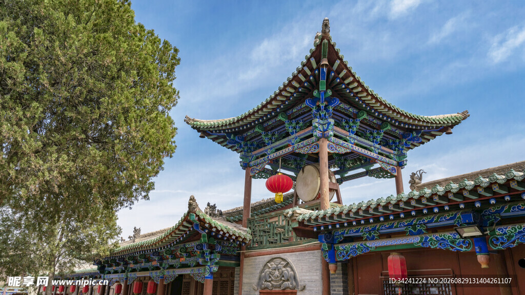 中式古亭建筑古韵悠然