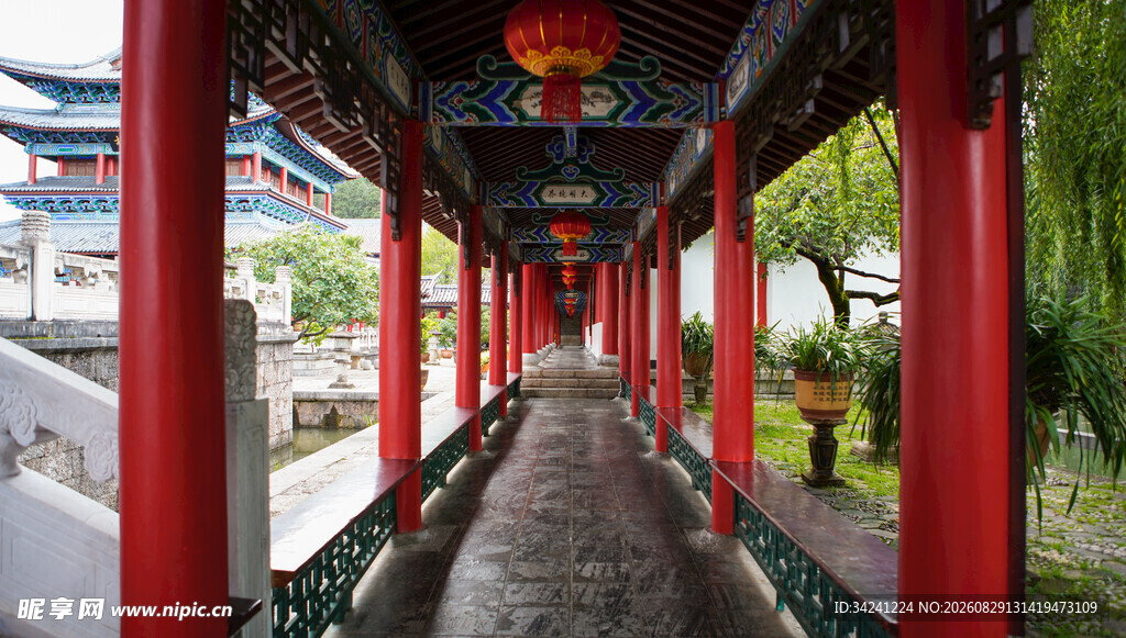 中式红廊尽显古典雅致韵味