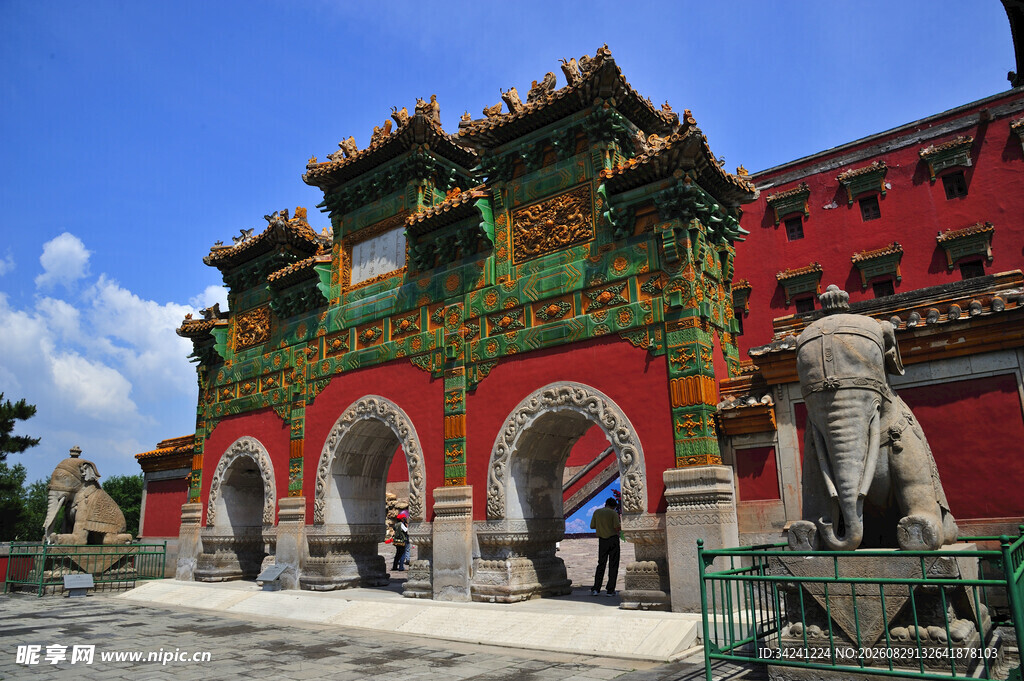中式古建筑牌坊景观