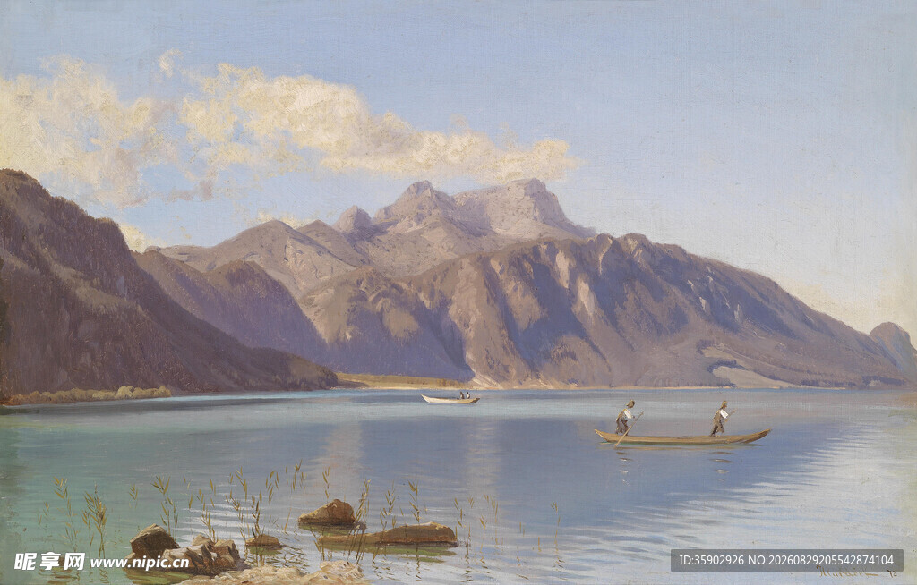 湖畔轻舟伴远山美景