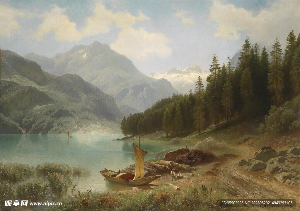 湖畔山林中的静谧风景