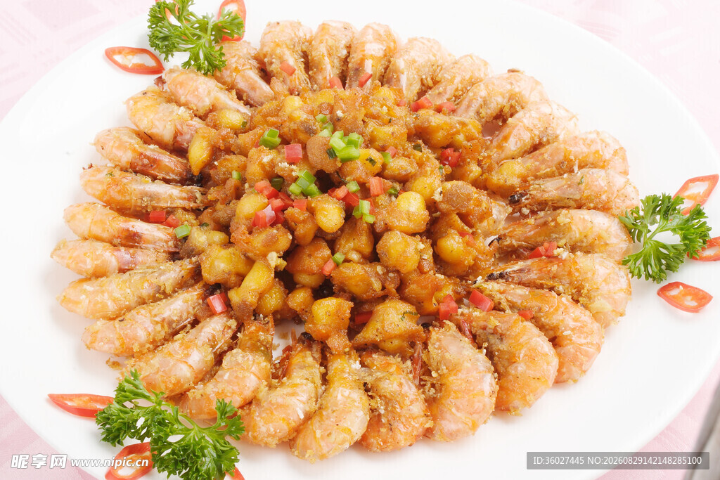 美味蒜蓉开背虾摆盘精致