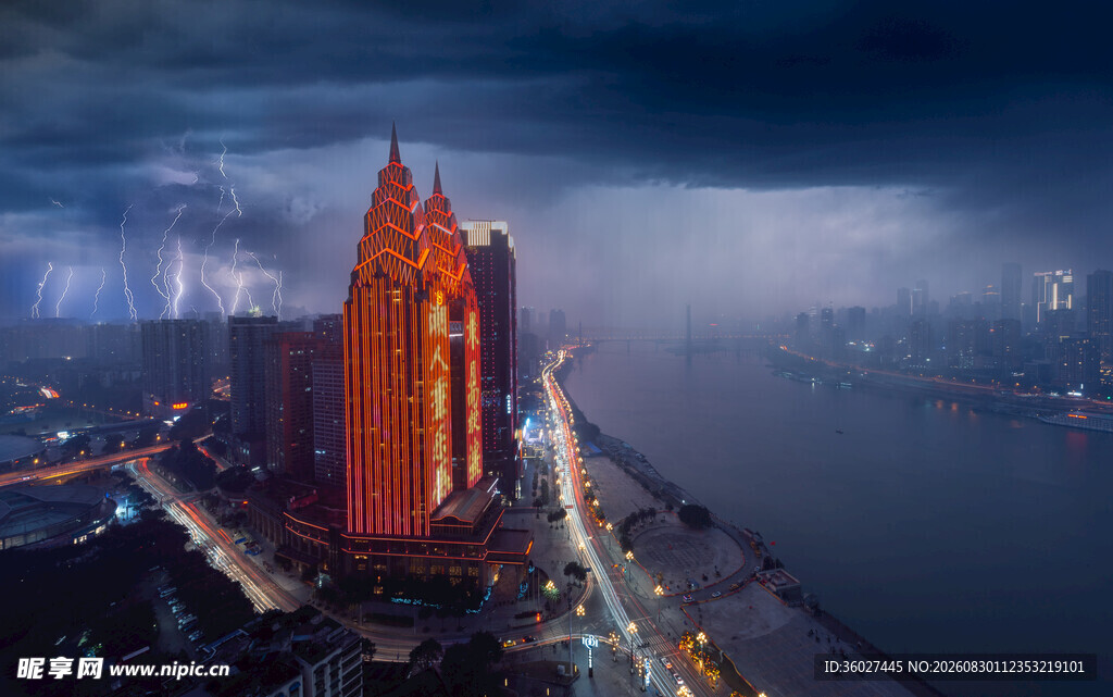 江边璀璨夜景高楼建筑