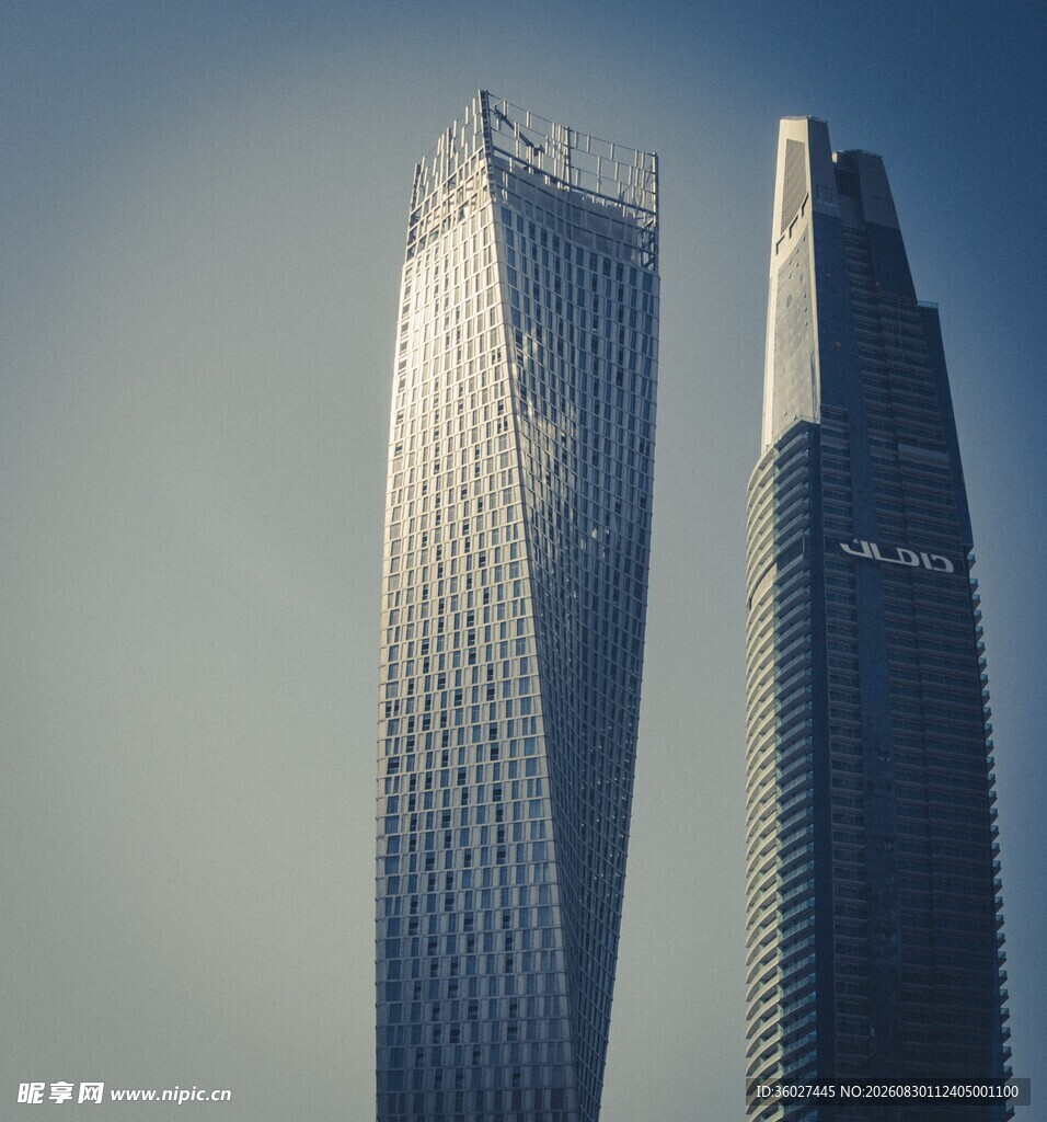 双子摩天大楼壮丽景观