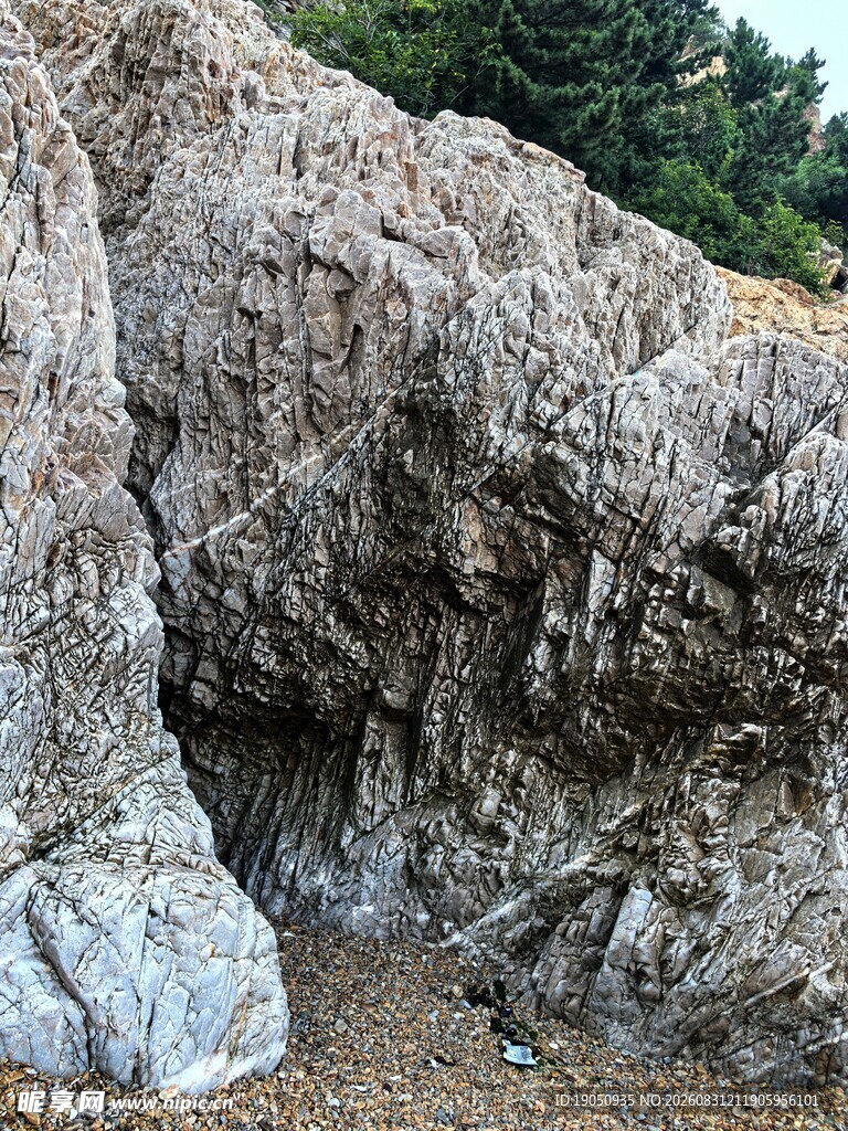 嶙峋怪石景观