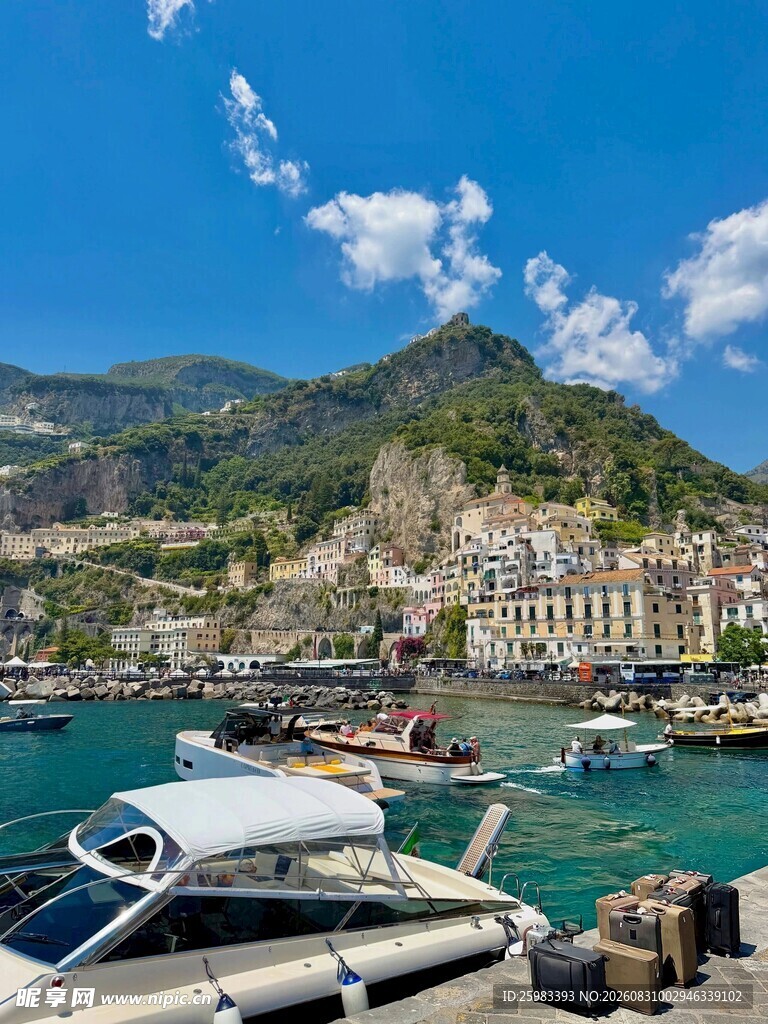 海滨游艇