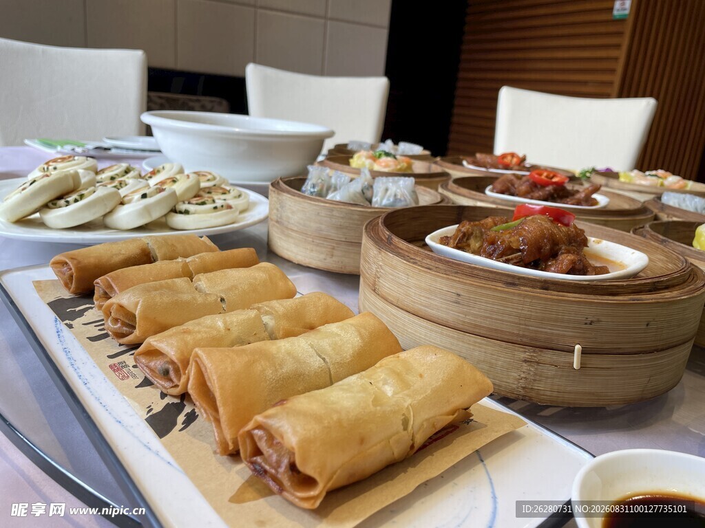 丰盛中式美食佳肴展示