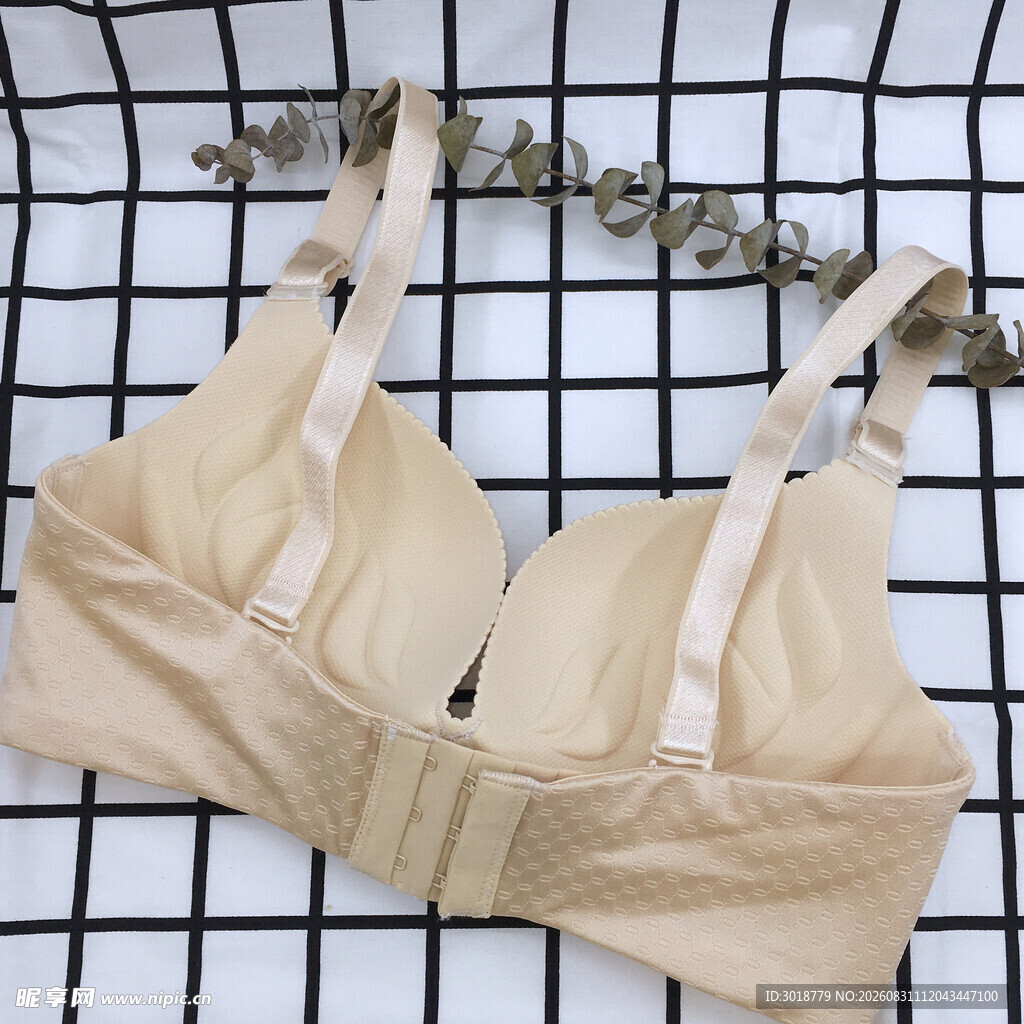 米色女士内衣展示