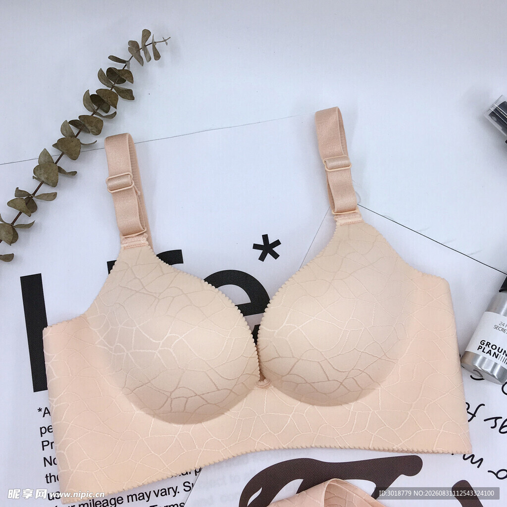 裸色舒适女士内衣展示