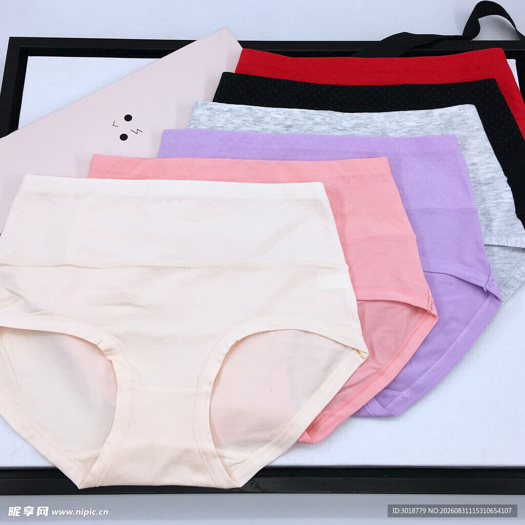 多款女士内裤展示