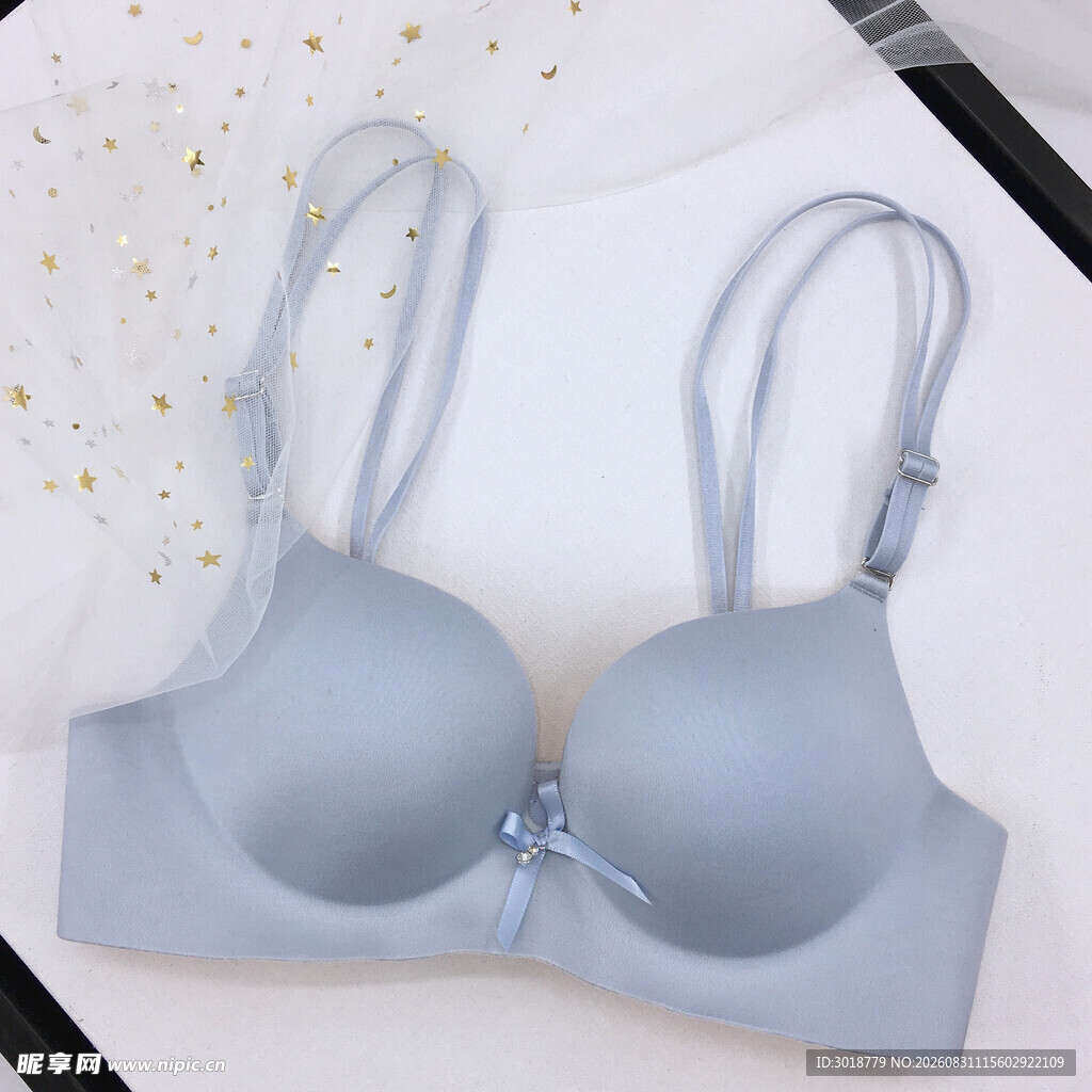 浅蓝简约女士内衣