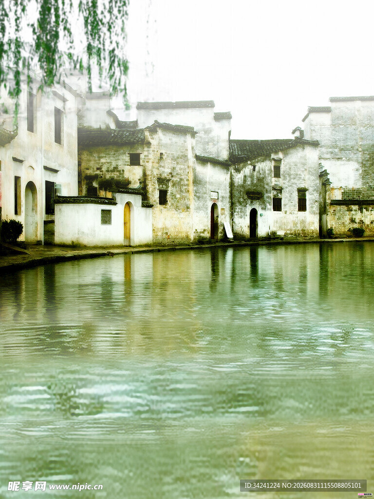 江南水乡河畔古朴民居