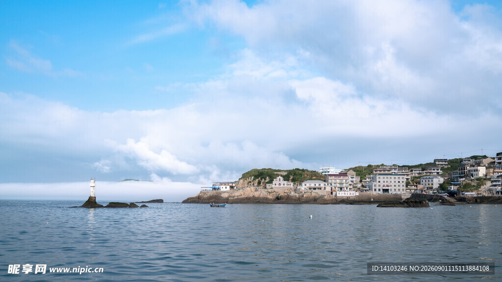 海滨小镇风光