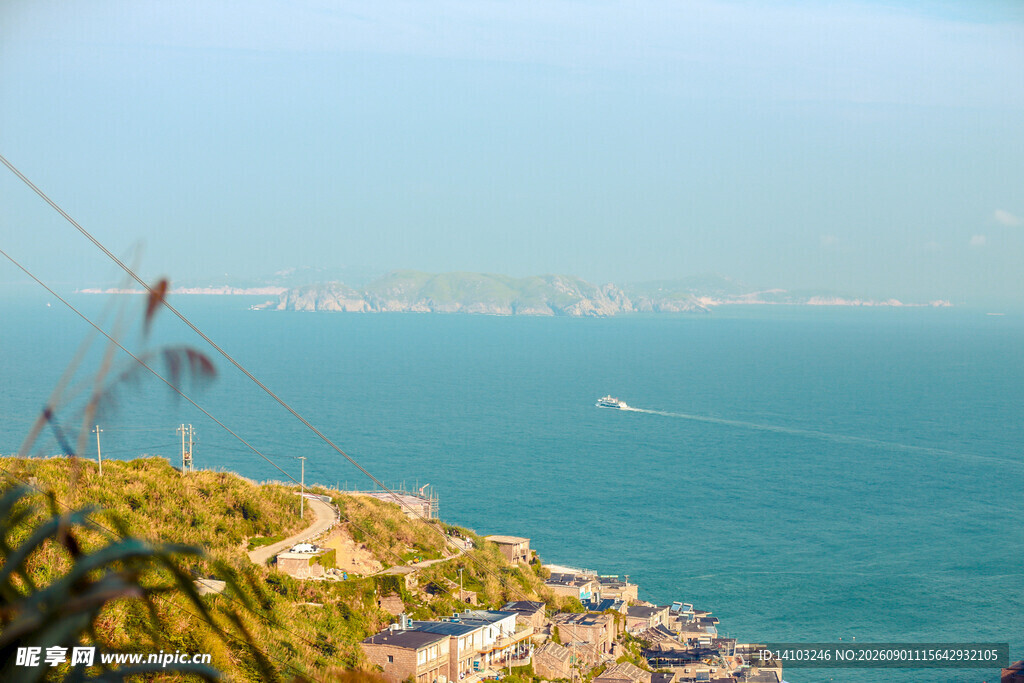 海边山崖美景