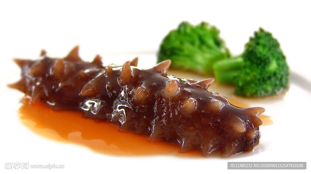 红烧海参配西兰花