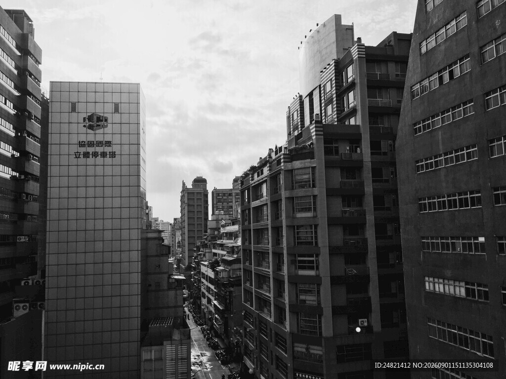 城市高楼景象