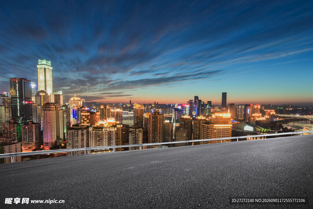 城市天际线夜景俯瞰图
