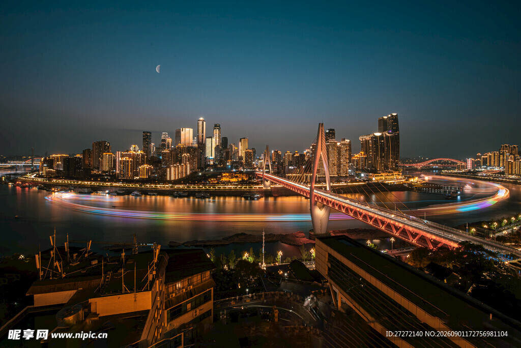 城市璀璨夜景与桥梁风光