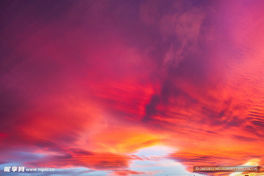 壮丽火烧云景观