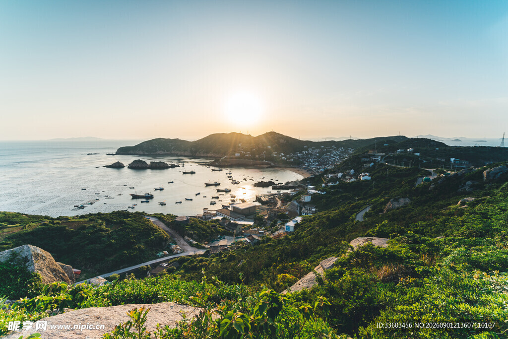 海边日出美景俯瞰