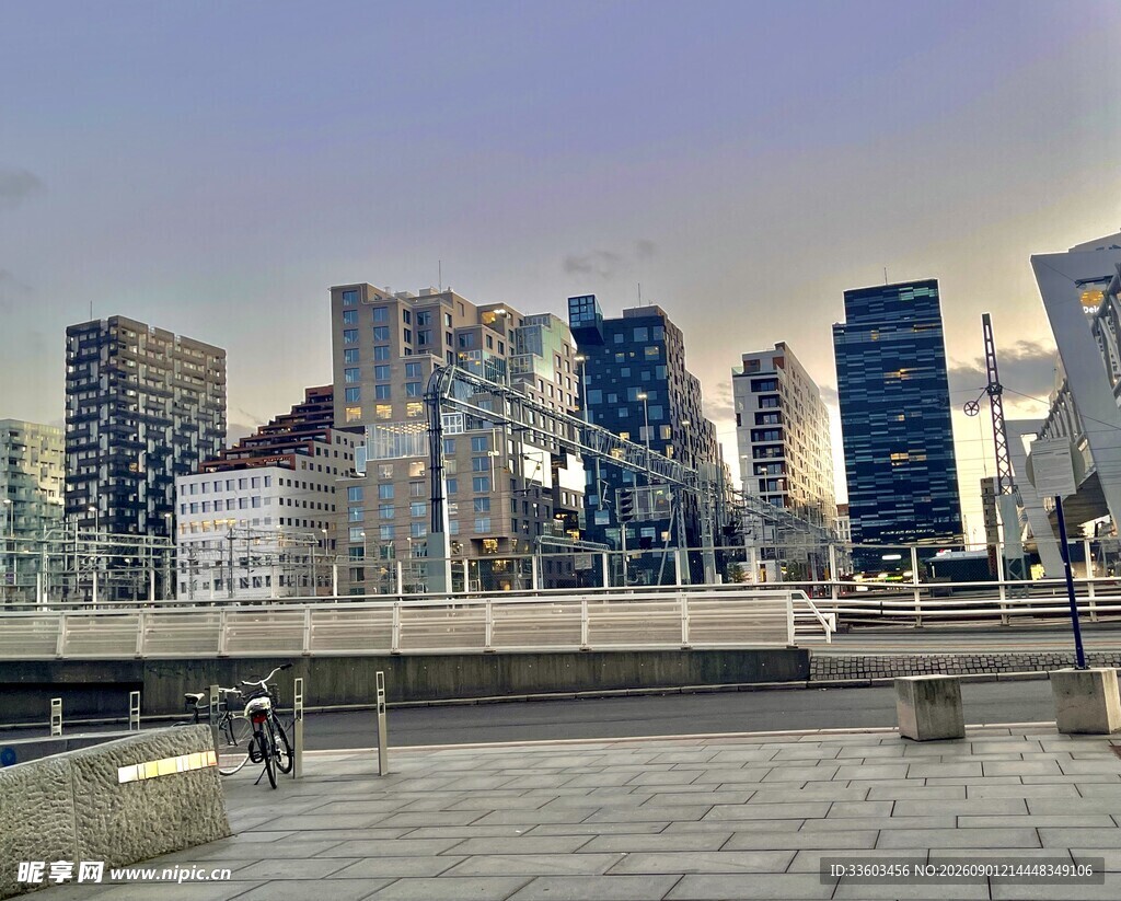 城市现代建筑群景观