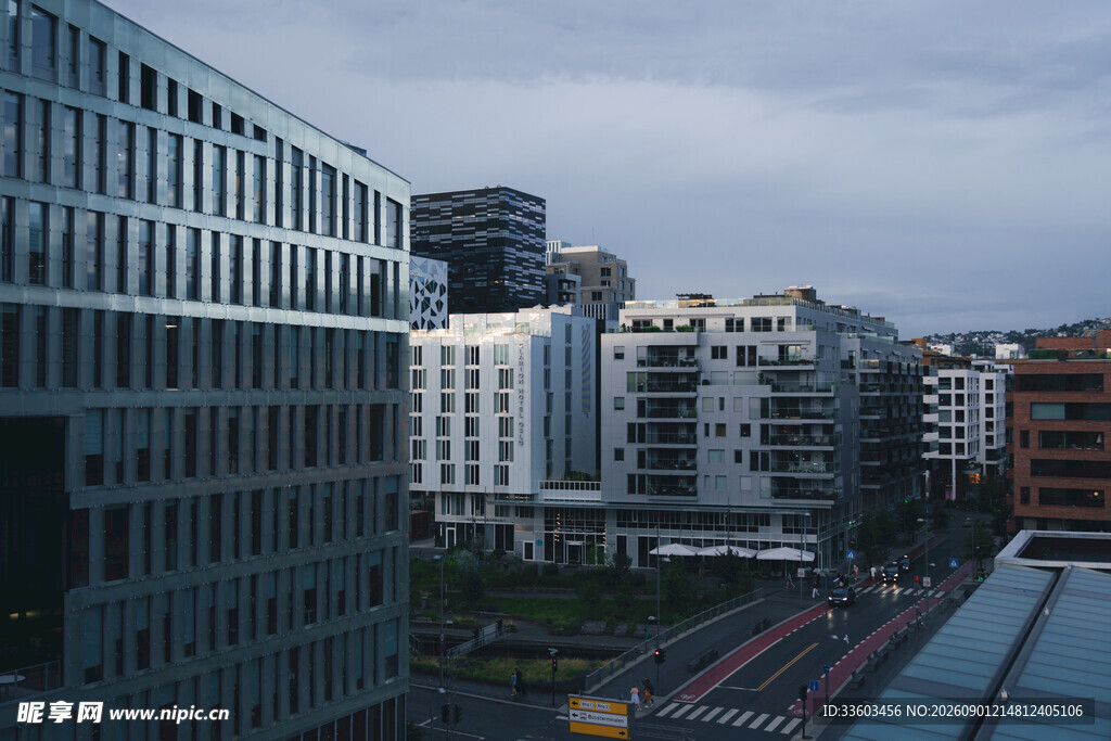 城市现代建筑群景观