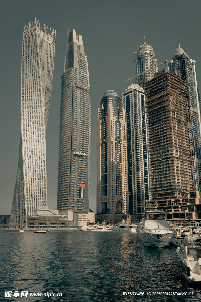 迪拜海滨摩天大楼景观