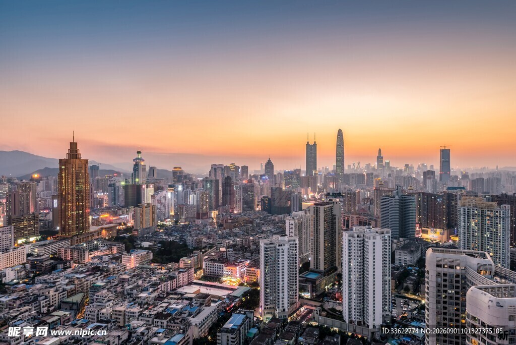城市日出全景