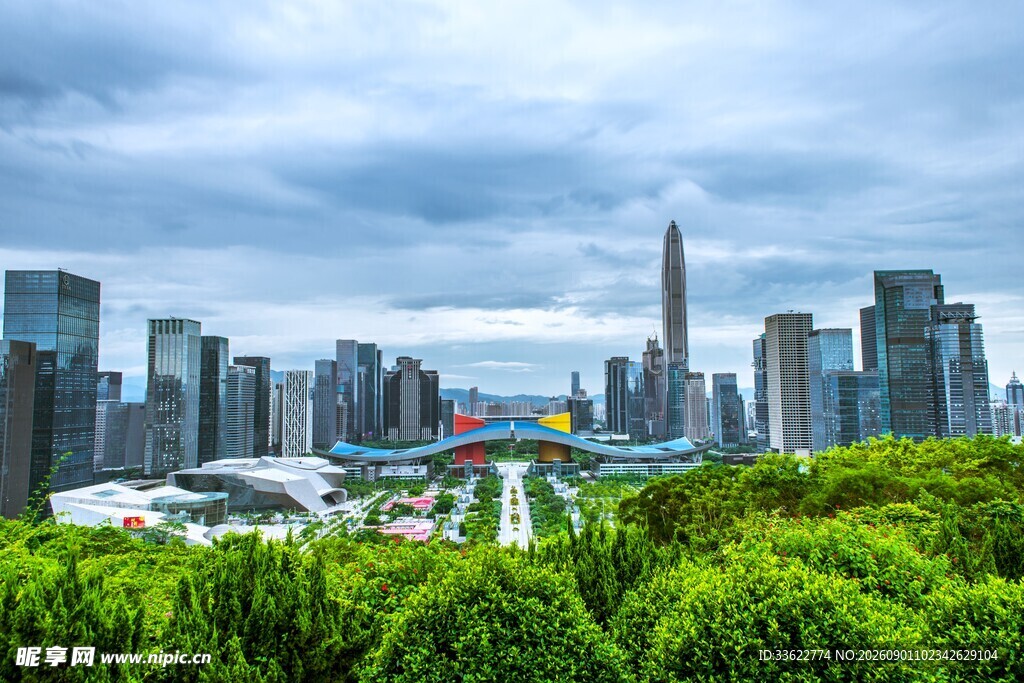深圳城市建筑云朵天际线背景