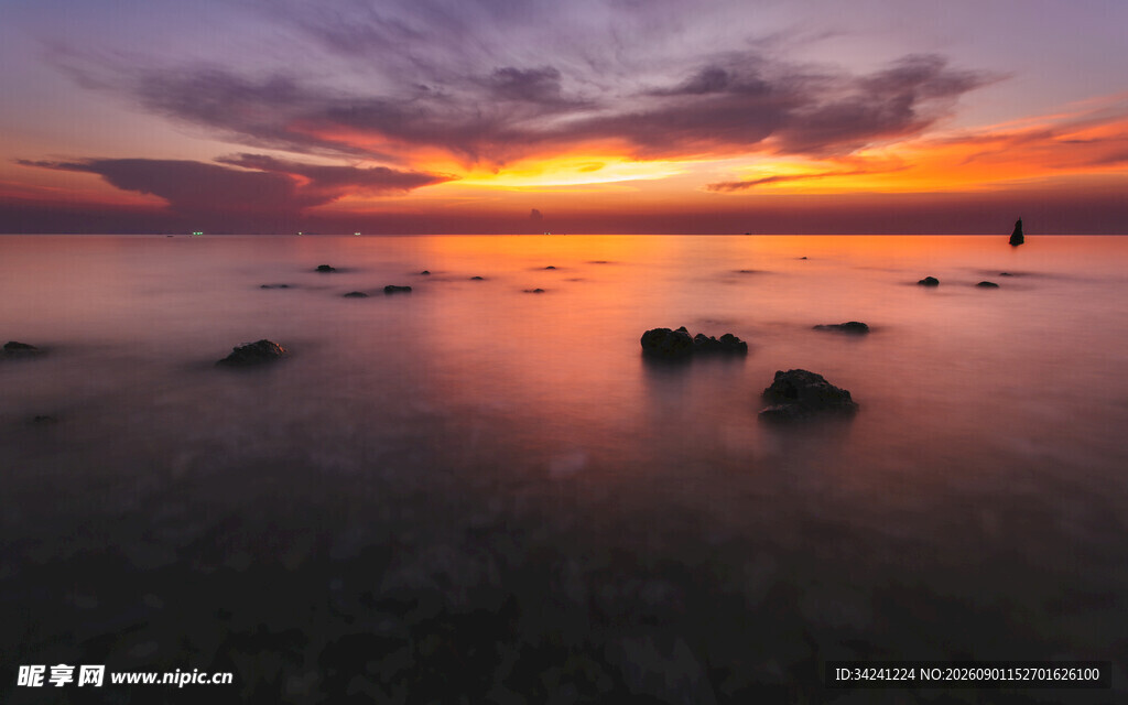 海边绝美日落景观