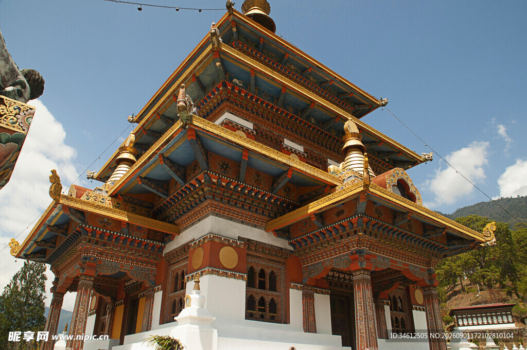 传统藏式风格寺庙建筑
